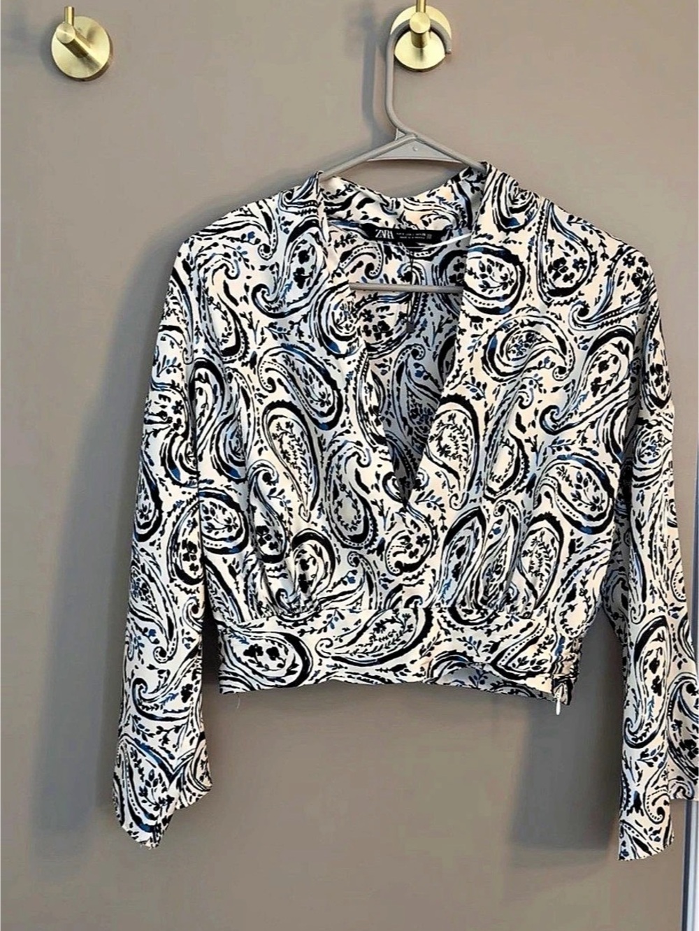 Zara Paisley Long Sleeve Crop Top in White & Blue